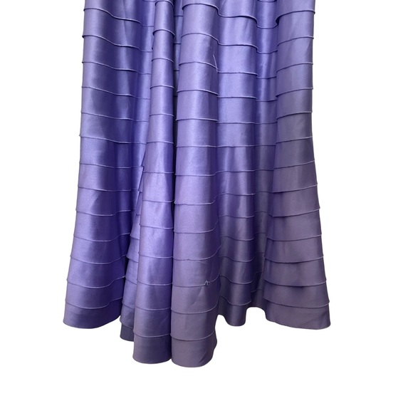 New Tadashi Shoji vintage strapless tiered lilac floor length formal gown size 4 - Picture 5 of 12